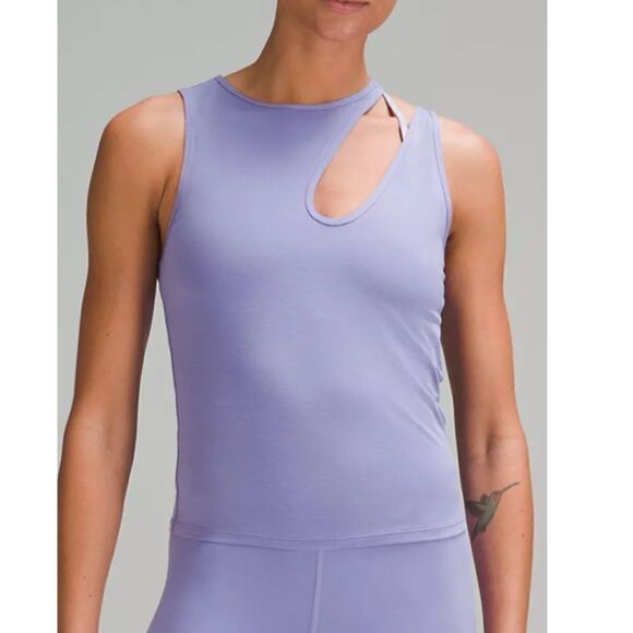 Lululemon Women’s 14 Purple Shoulder Cut Out Yoga Tank NWT - Picture 1 of 11